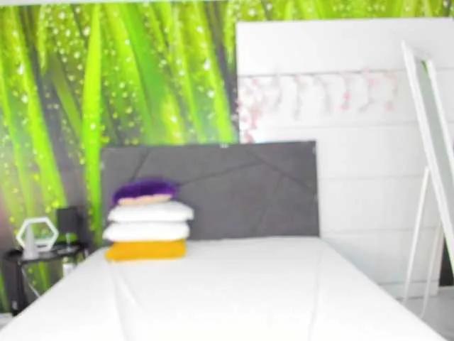 HollyTaillor on BongaCams 