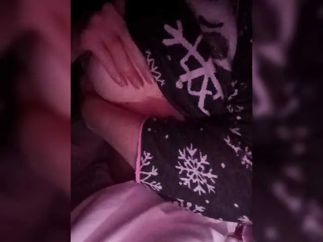 Hottiesophie777 model from bc