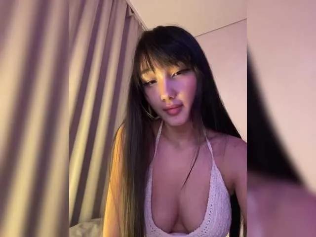 InJiOcean99 on BongaCams 