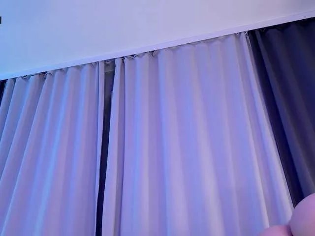 Karamelsw on BongaCams 