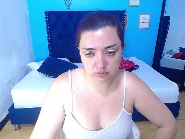 kinky-redhead18 on BongaCams 