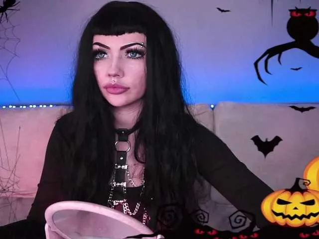 LADYCharmer on BongaCams