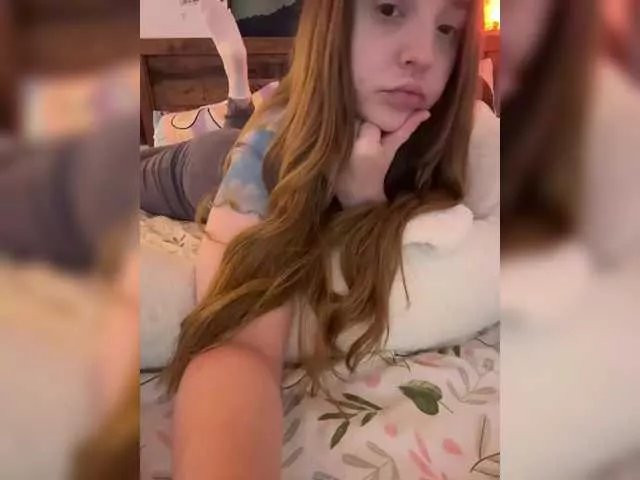 LittleDelora on BongaCams 