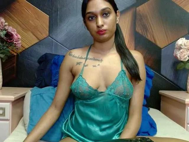 LusciousIndian on BongaCams