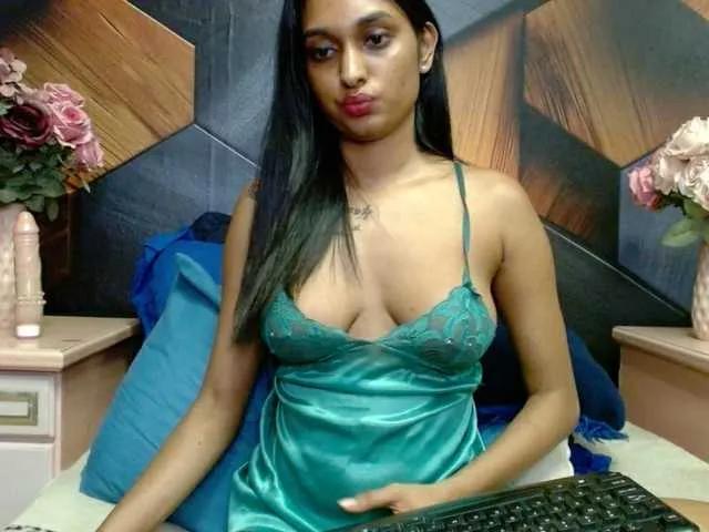 LusciousIndian on BongaCams