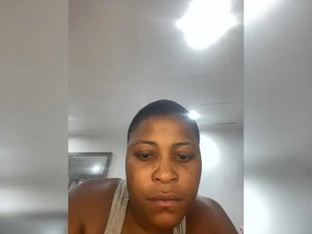 LusiousBooty model from bc