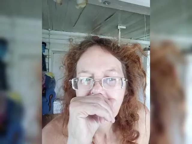 Madam-oss on BongaCams 