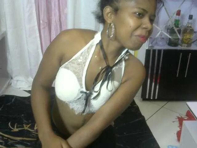 Maha19x on BongaCams