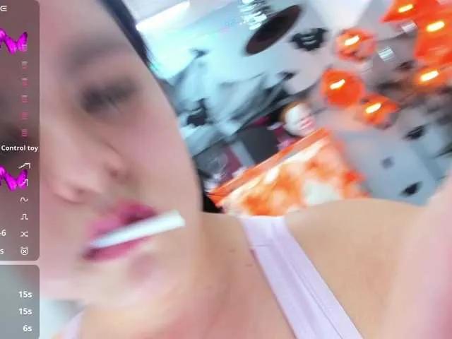 marcella-hill on BongaCams