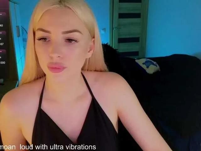 MilanaOmgReal on BongaCams