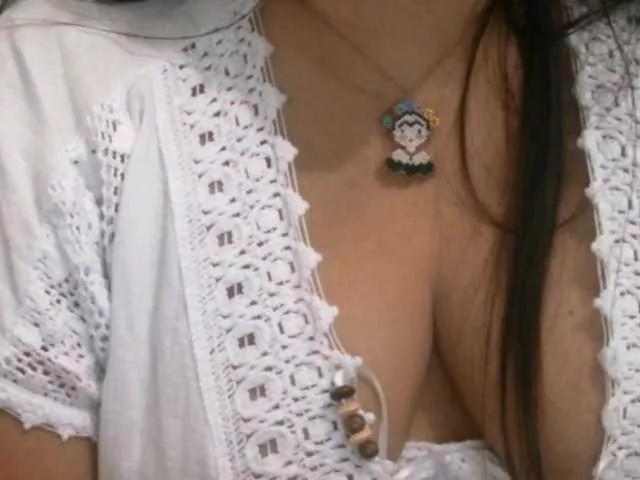 NANA2478 on BongaCams 