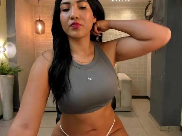 NatalieLewis on BongaCams