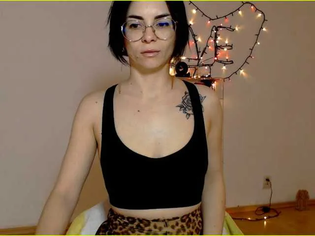 Sexmilfxx — heloo,lerts thalk and have a good time fsv tips#1111#2222#22222#goal33333#milf#babygirl#mistress#smoker#latex#feet#boobs#make me wett#22#111#333#vibe me