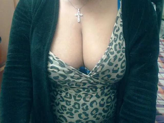 Siblleyx — see a hard cock and have my nipples eated