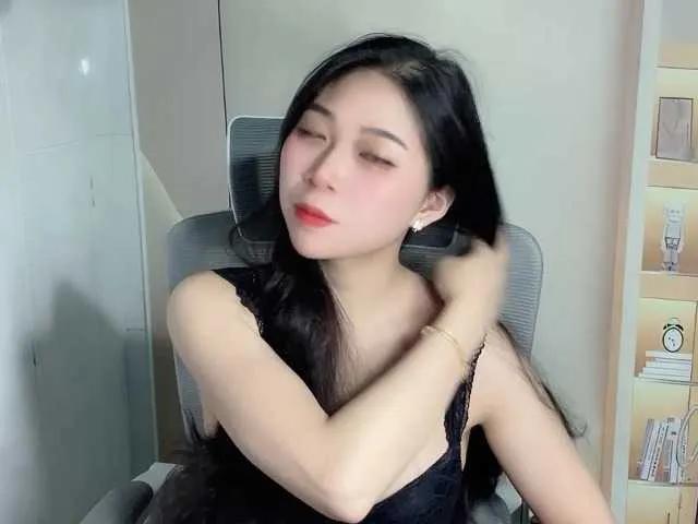 Strawberry18's avatar