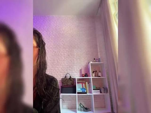 sweetkira25 on BongaCams 