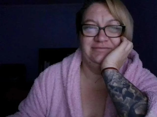 sweetmommy on BongaCams 