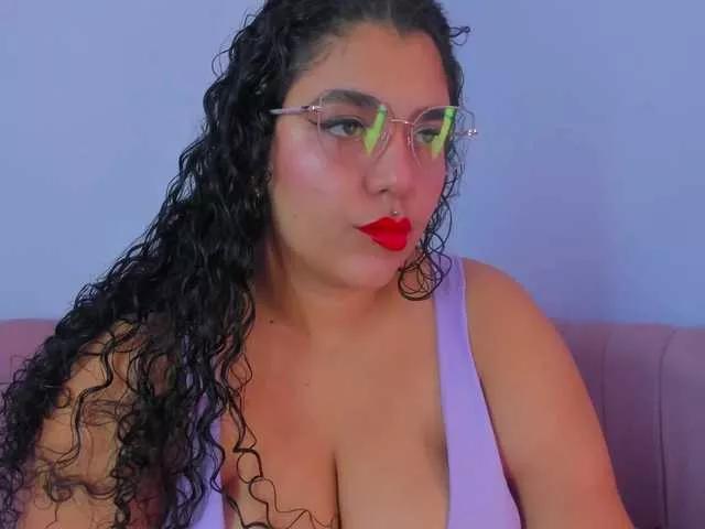 tiffanymiller1 on BongaCams 