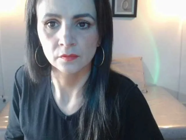 ValeriaGomezz model from bc