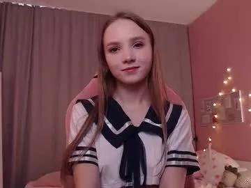 adria_arjona's avatar