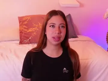 airi_pierce model from cb