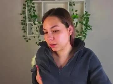 al1ice_moures on Chaturbate