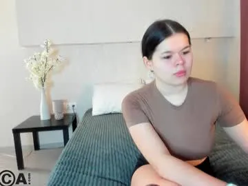 alicia_long model from cb