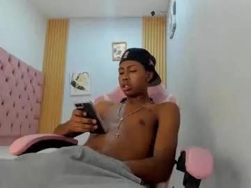 alluringangel01's avatar