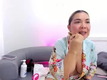 annajaimes on Chaturbate
