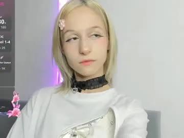 anny_0luv — goal:for a good startHello welcome to my room. I'm new here, I hope we can become friends. #new #cute #blonde #feet #18 [25 tokens remaining]