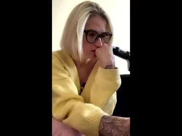 asya_new on Chaturbate 