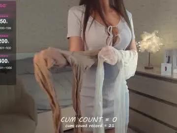 bettispaghetti — Goal : Massage my boobs I am Betty and I'm new here, this site seems is interesting and funny #pantyhose #bigass #shy #18 #bigboobs [63 tokens remaining]