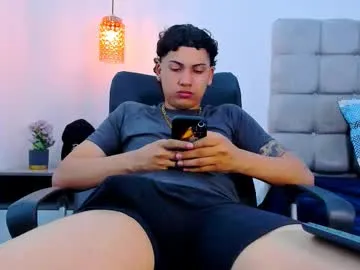 br4ndon_cooper model from cb