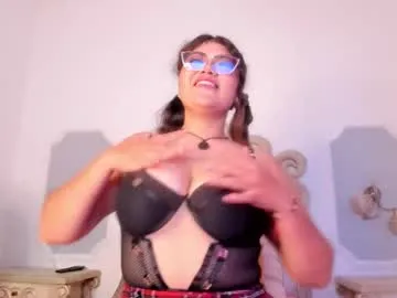 daphne_aris model from cb