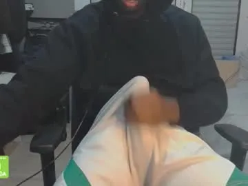 doomdrag3 on Chaturbate