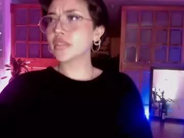 elly_uwuw on Chaturbate 