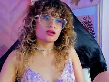 emilyjonesss_ model from cb