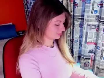 emmaa_hostt on Chaturbate 