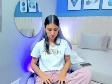 emy_ferrer model from cb