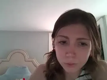 evalaine model from cb