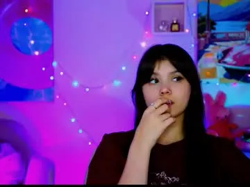 evathopson model from cb