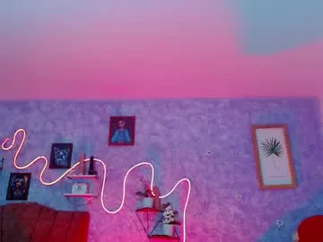 everlin__hot_ model from cb