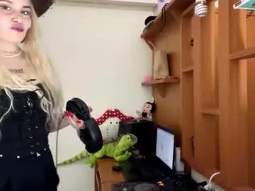 florasullins model from cb