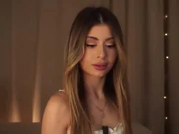 holayoula on Chaturbate