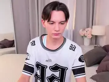 ian_harrickton model from cb