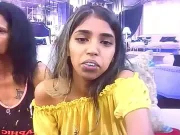 indiansexyslender4u2luv on Chaturbate 