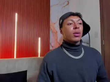 jonathan_guzman_ model from cb