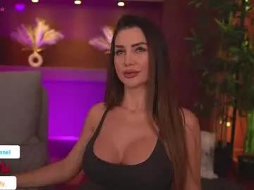 justinnejade on Chaturbate