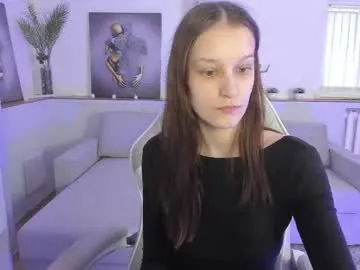 krisdoeill model from cb