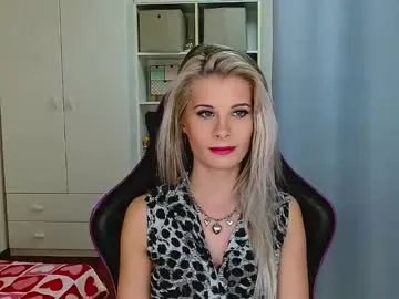 kristineamore's avatar